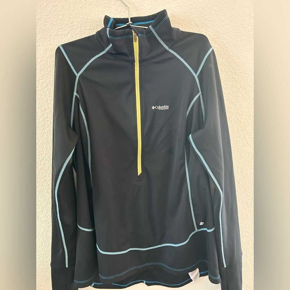 Columbia Black Pullover Jacket with Light Blue Piping and Yellow Zip
